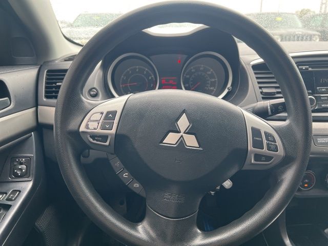 2014 Mitsubishi Lancer ES photo 13