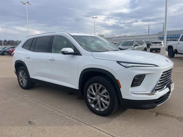 2026 Buick Enclave Preferred's photo