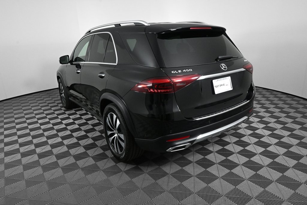 2025 Mercedes Benz GLE 450 4MATIC photo 4