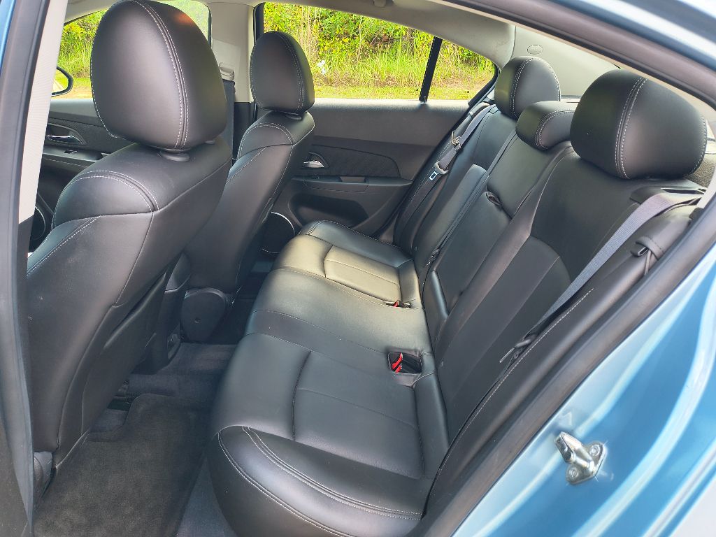 2011 Chevrolet Cruze LTZ photo 21