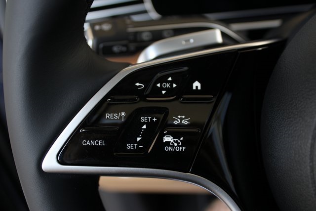 2026 Mercedes Benz GLS 450 4MATIC photo 19