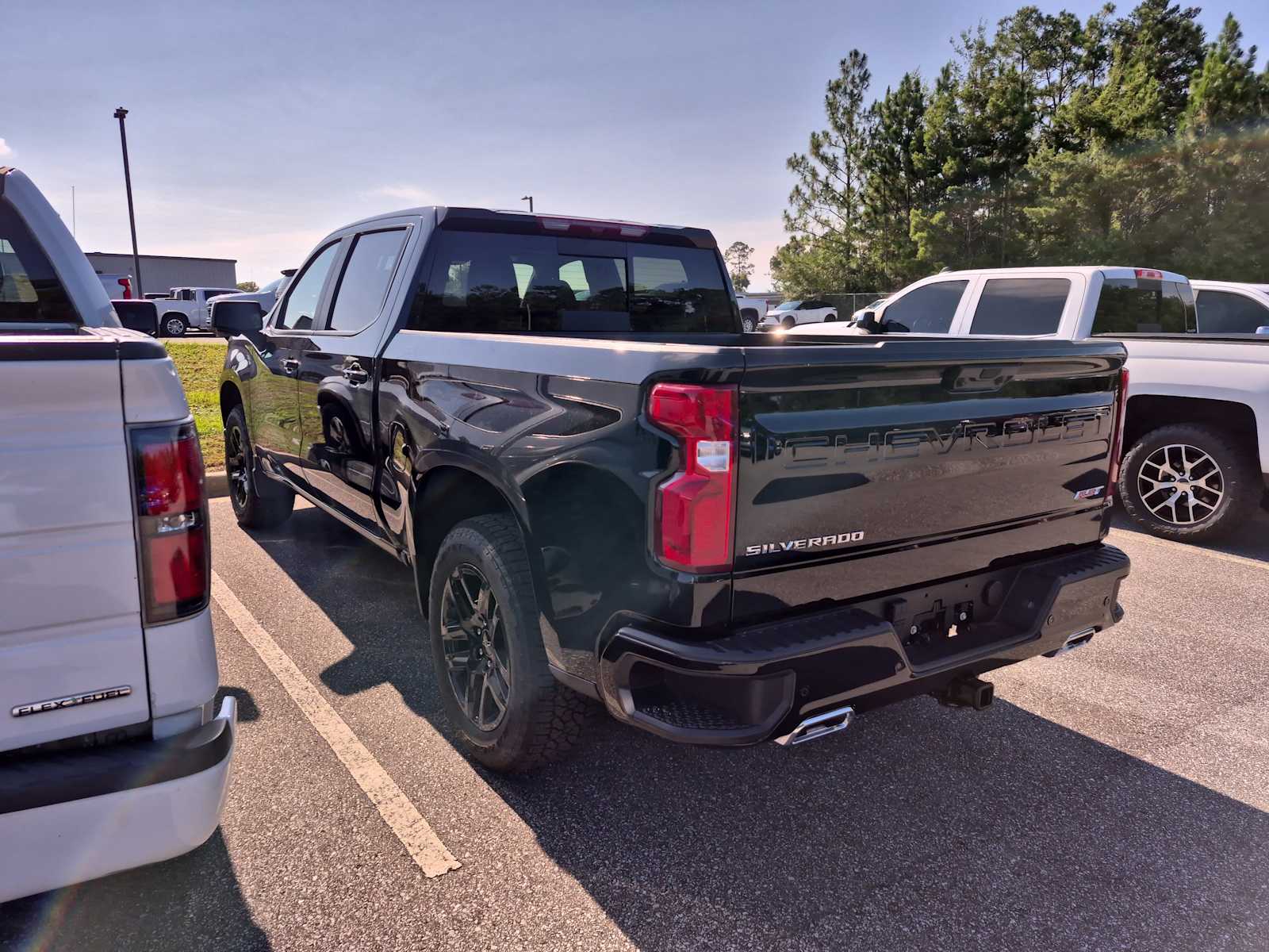 2026 Chevrolet Silverado 1500 RST photo 3