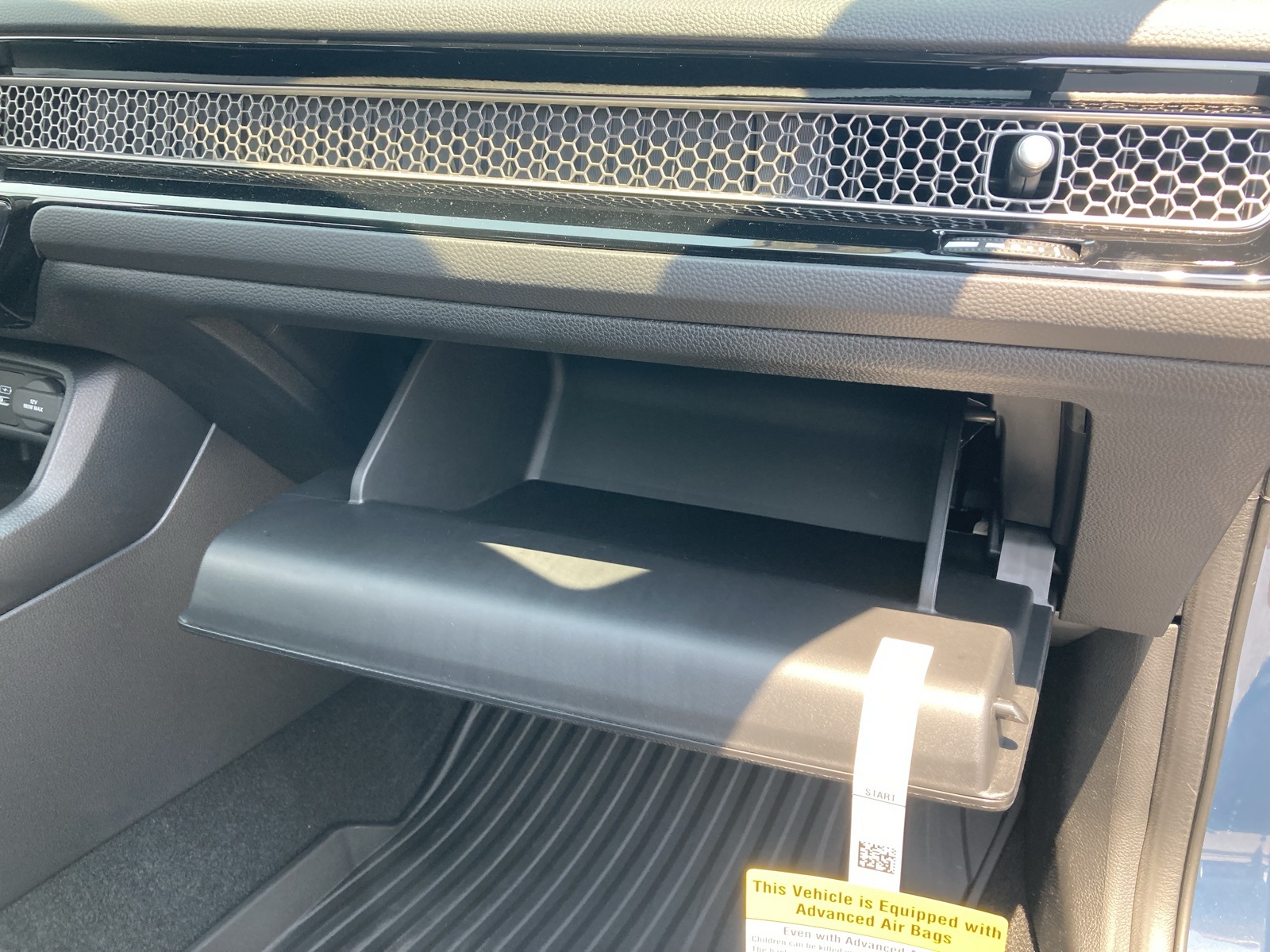 2025 Honda Civic LX photo 28