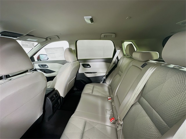 2024 Nissan Rogue SV photo 25