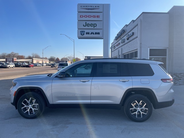 2025 Jeep Grand Cherokee L Limited's photo