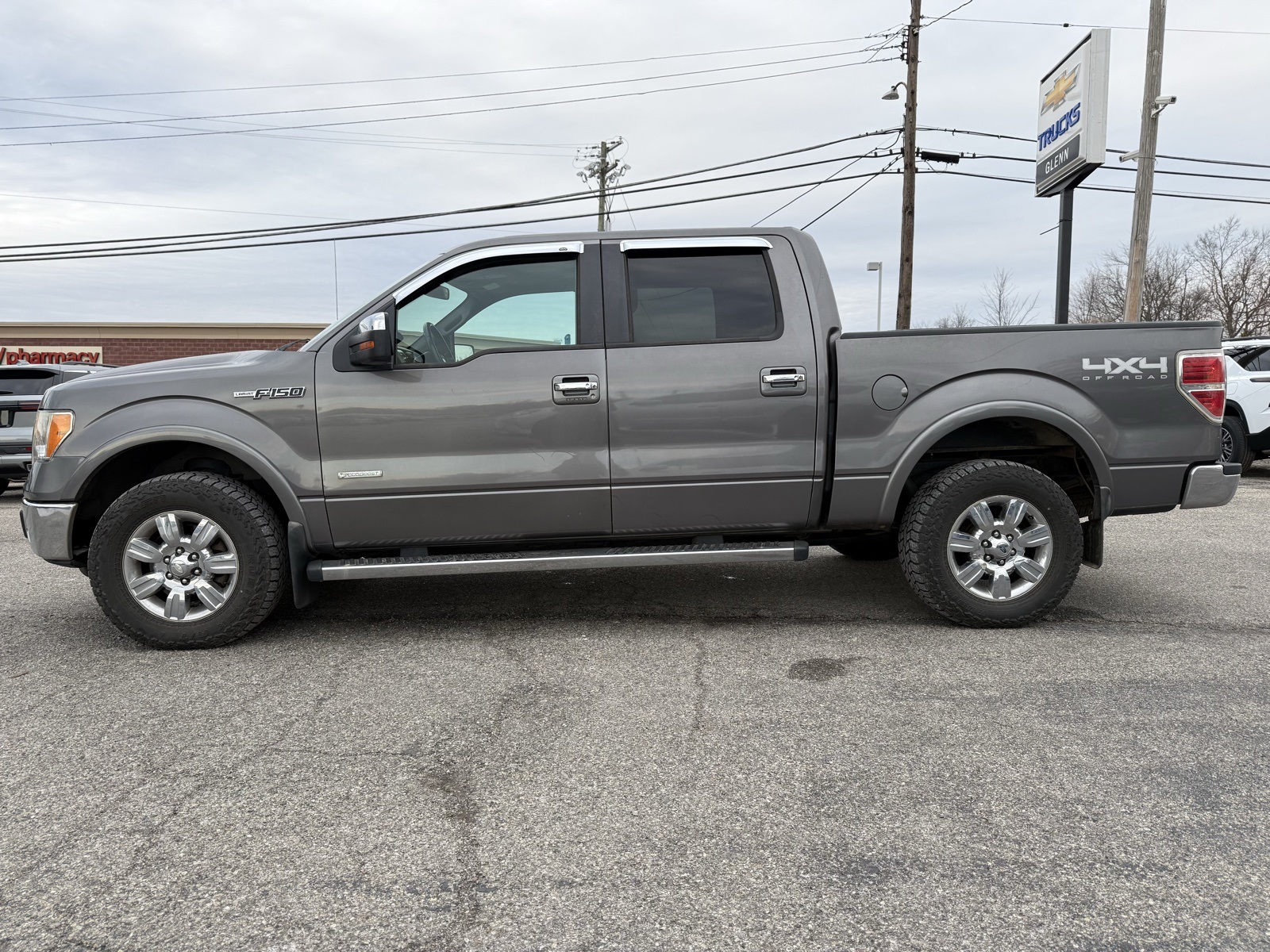 2011 Ford F-150 Lariat photo 3