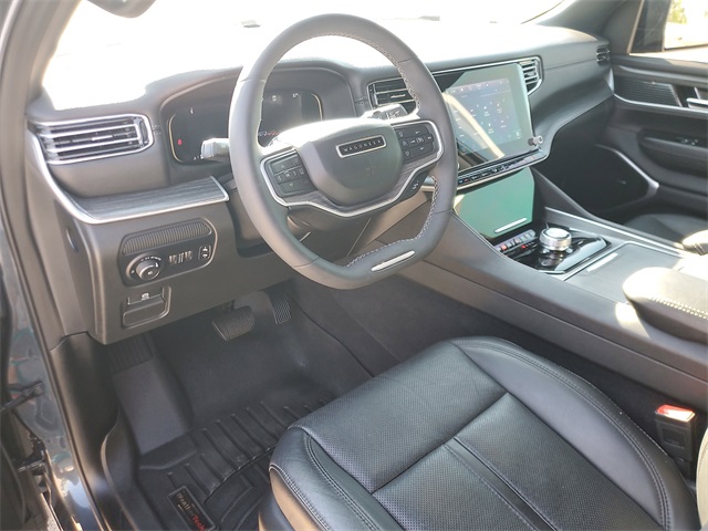 2023 Jeep Wagoneer Series III photo 19