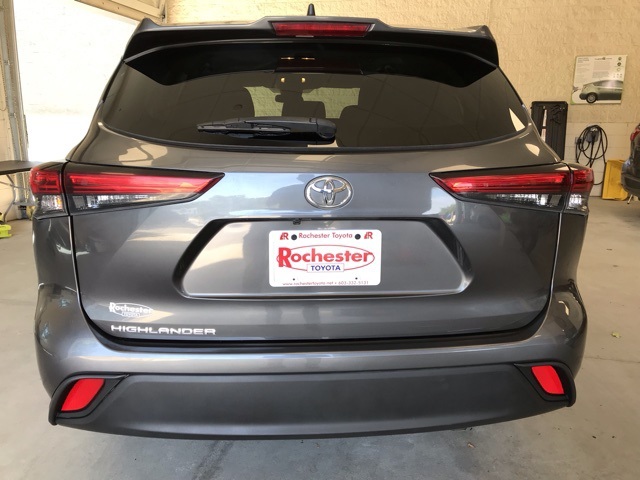 2023 Toyota Highlander L photo 4