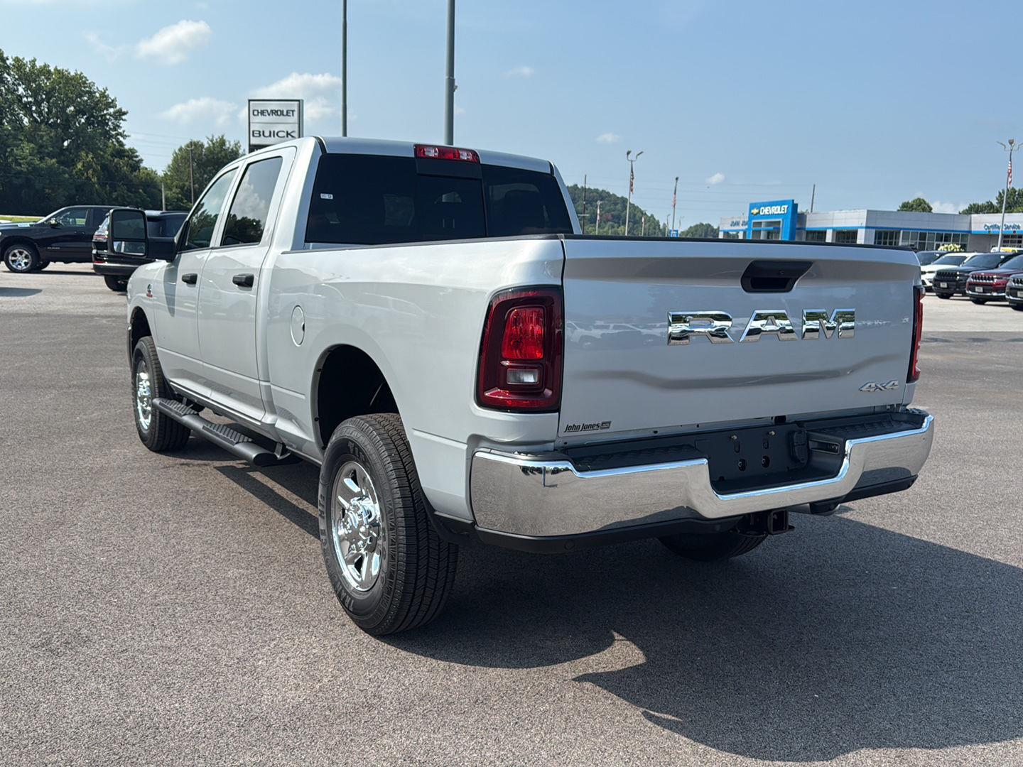 2025 Ram 2500 Tradesman photo 17
