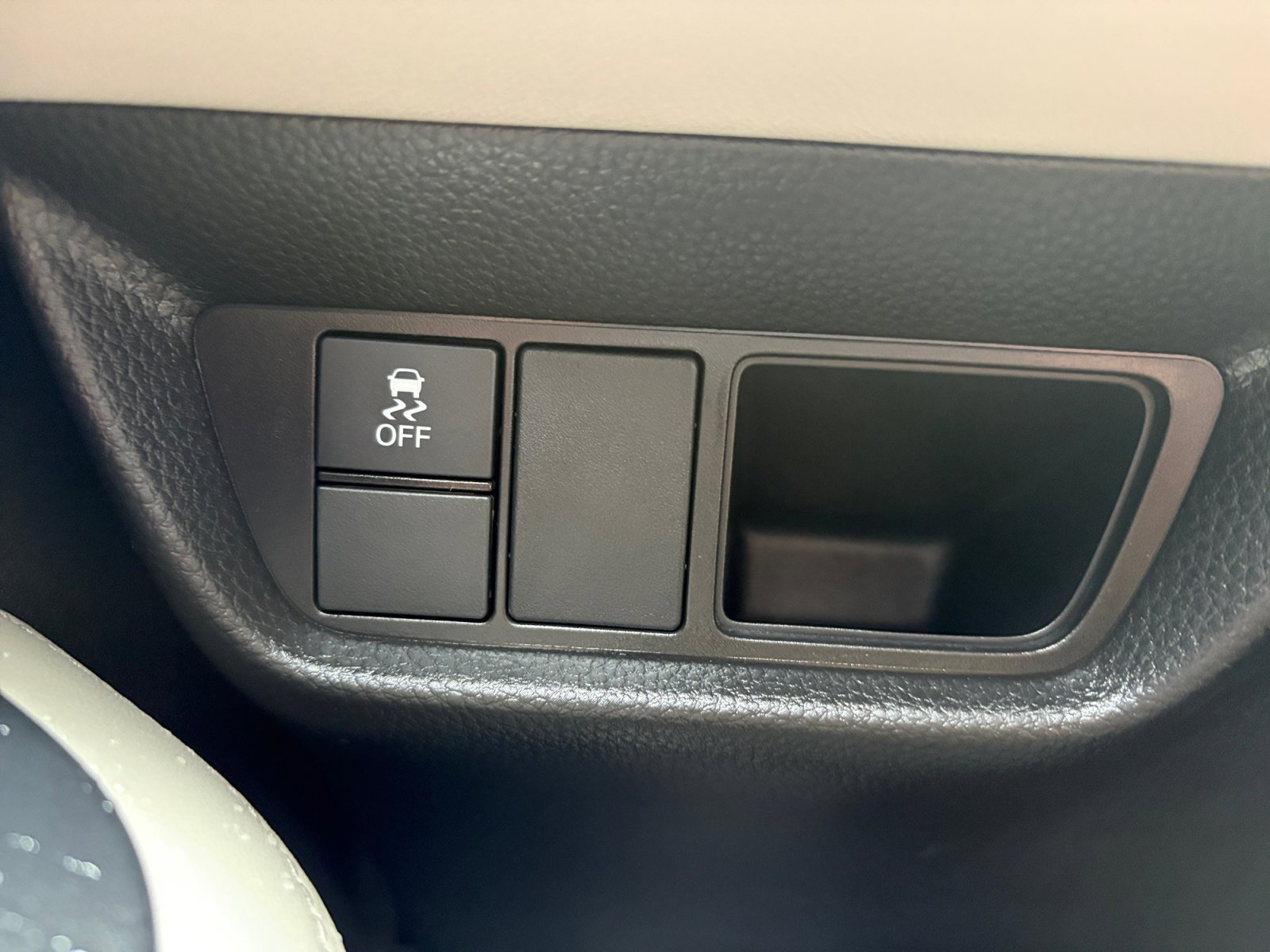 2025 Honda HR-V LX photo 14