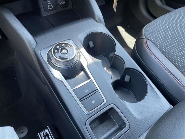 2025 Ford Escape ST-Line photo 8