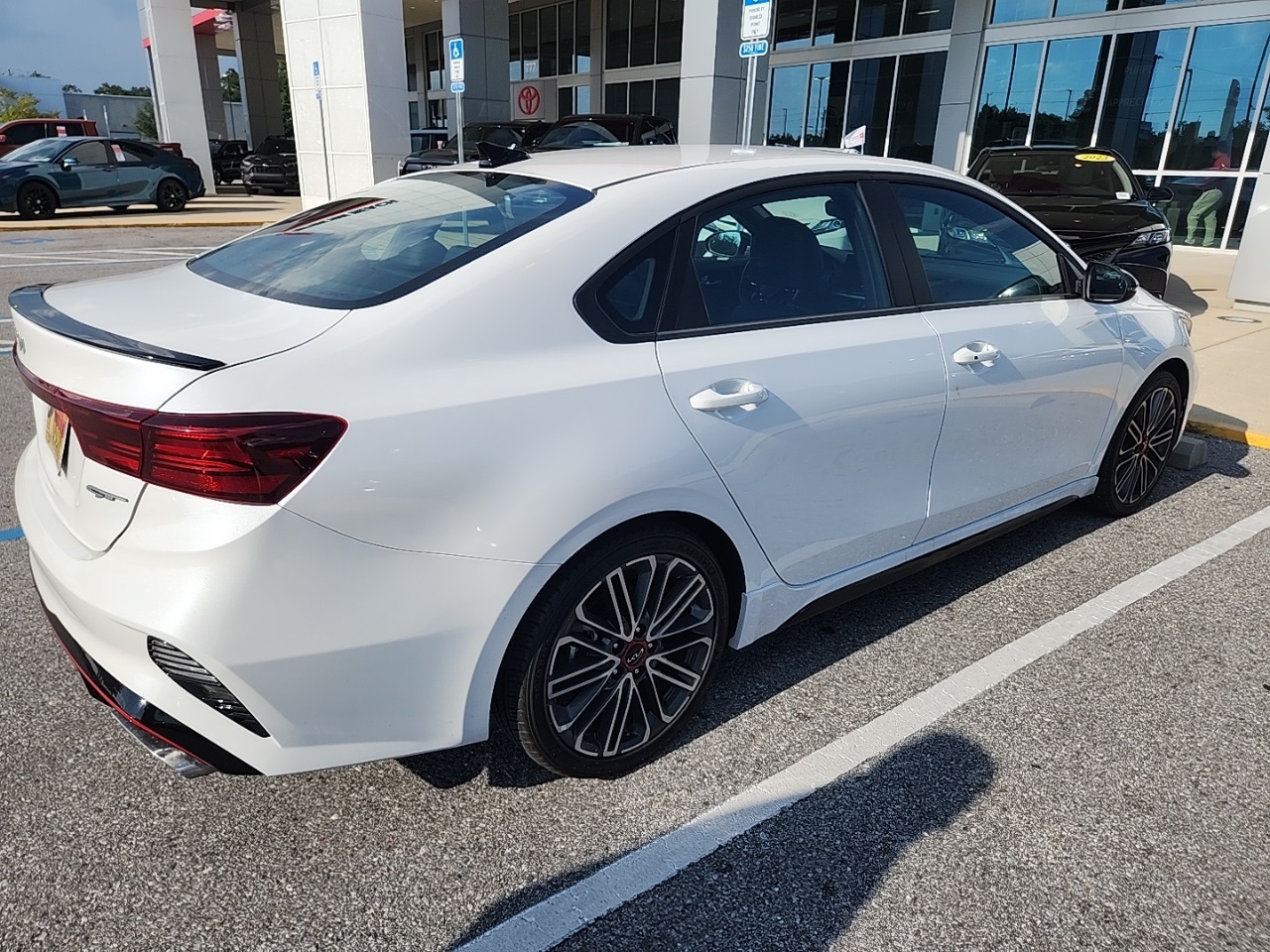 2024 Kia Forte GT photo 3