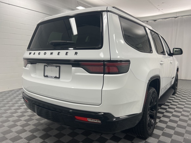 2024 Jeep Wagoneer Series II photo 2