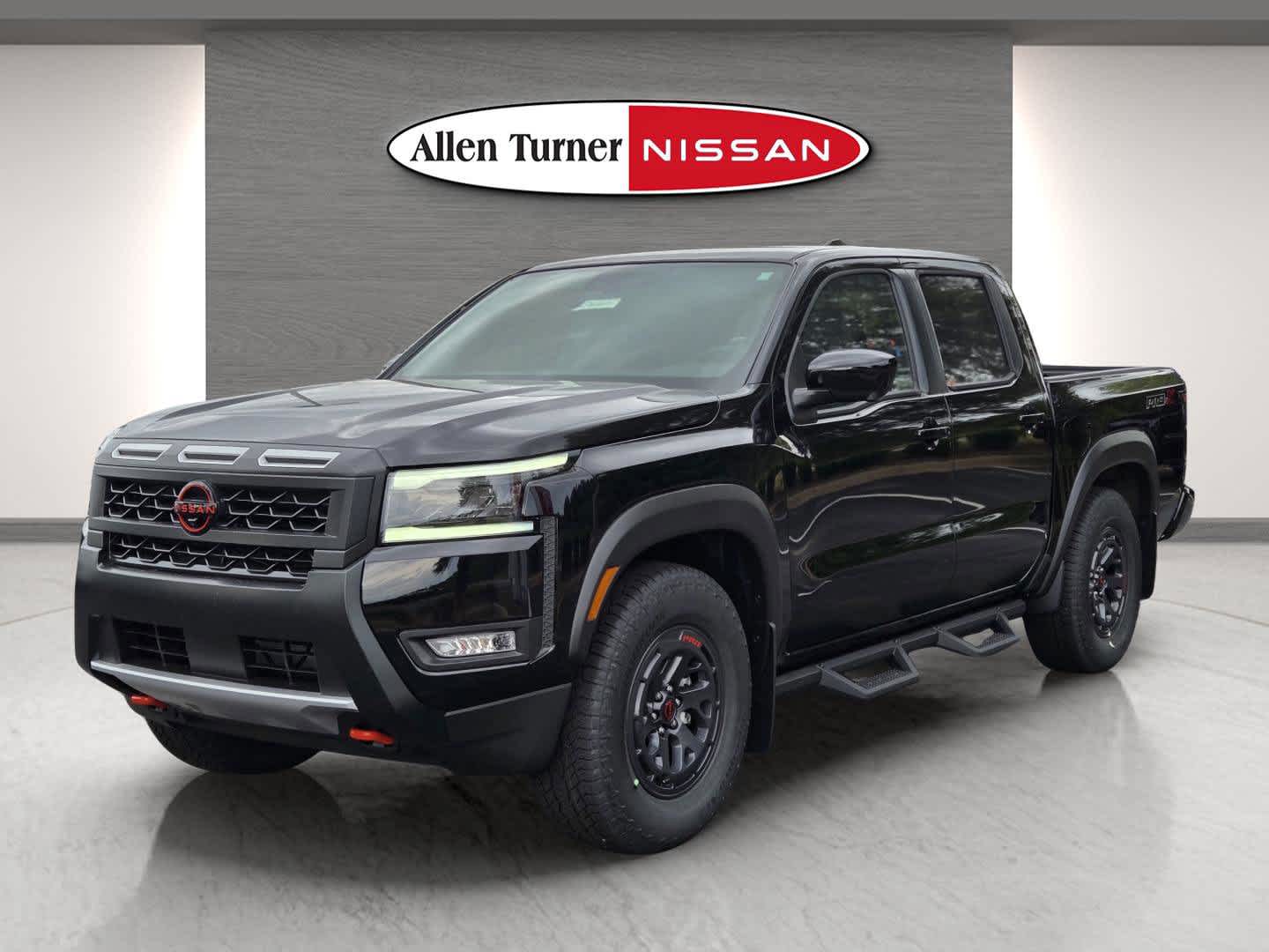 2026 Nissan Frontier Crew Cab PRO-X photo 3