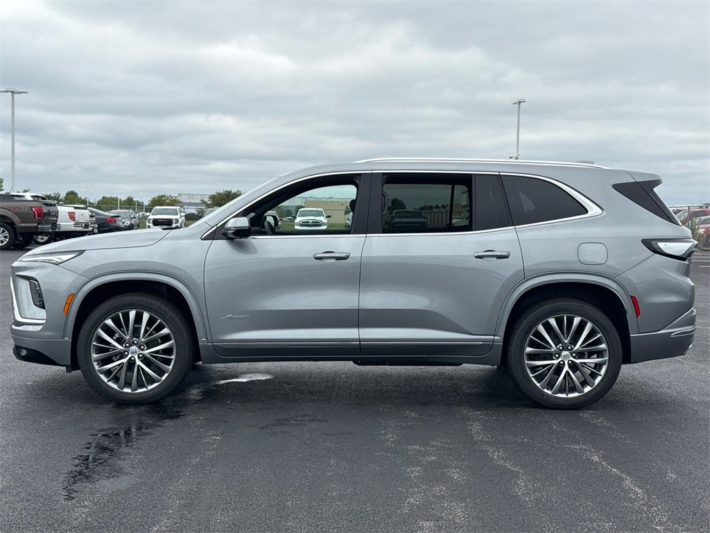 2026 Buick Enclave Avenir photo 4