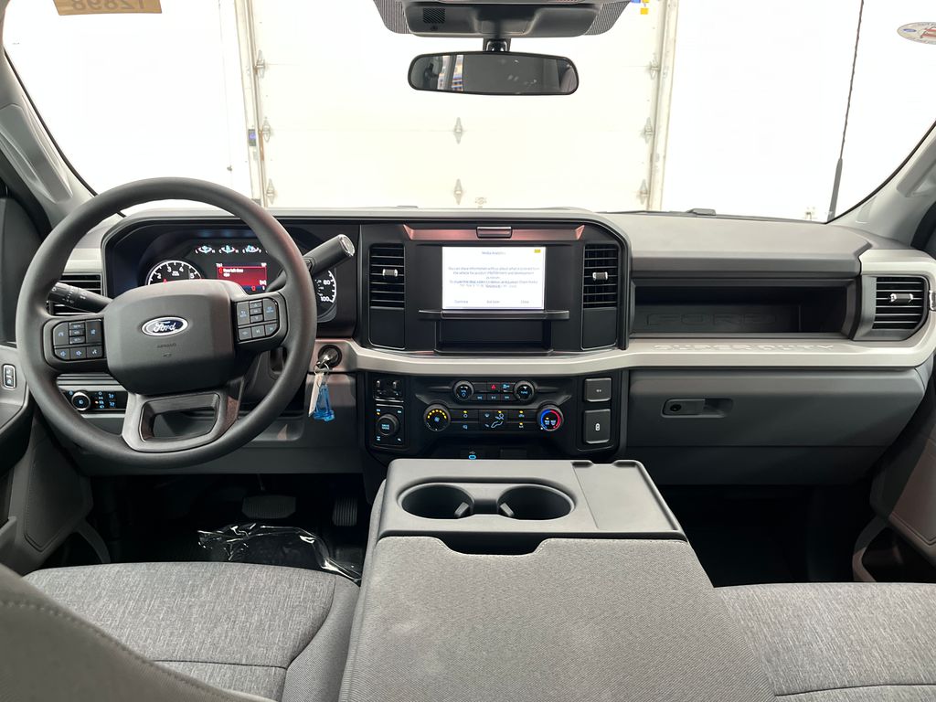 2026 Ford F-250 photo 12