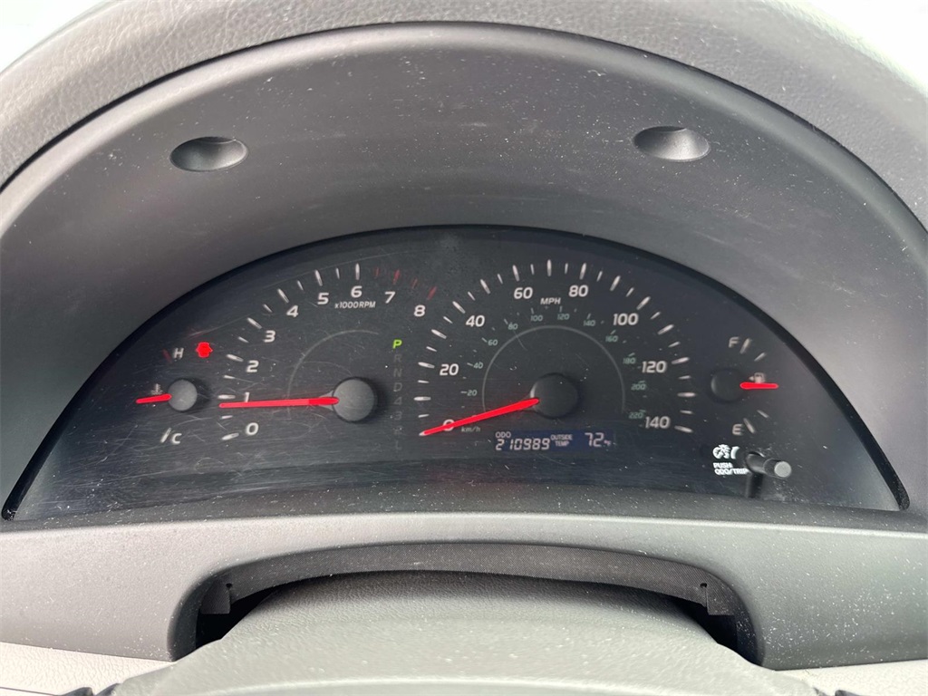2008 Toyota Camry LE photo 25