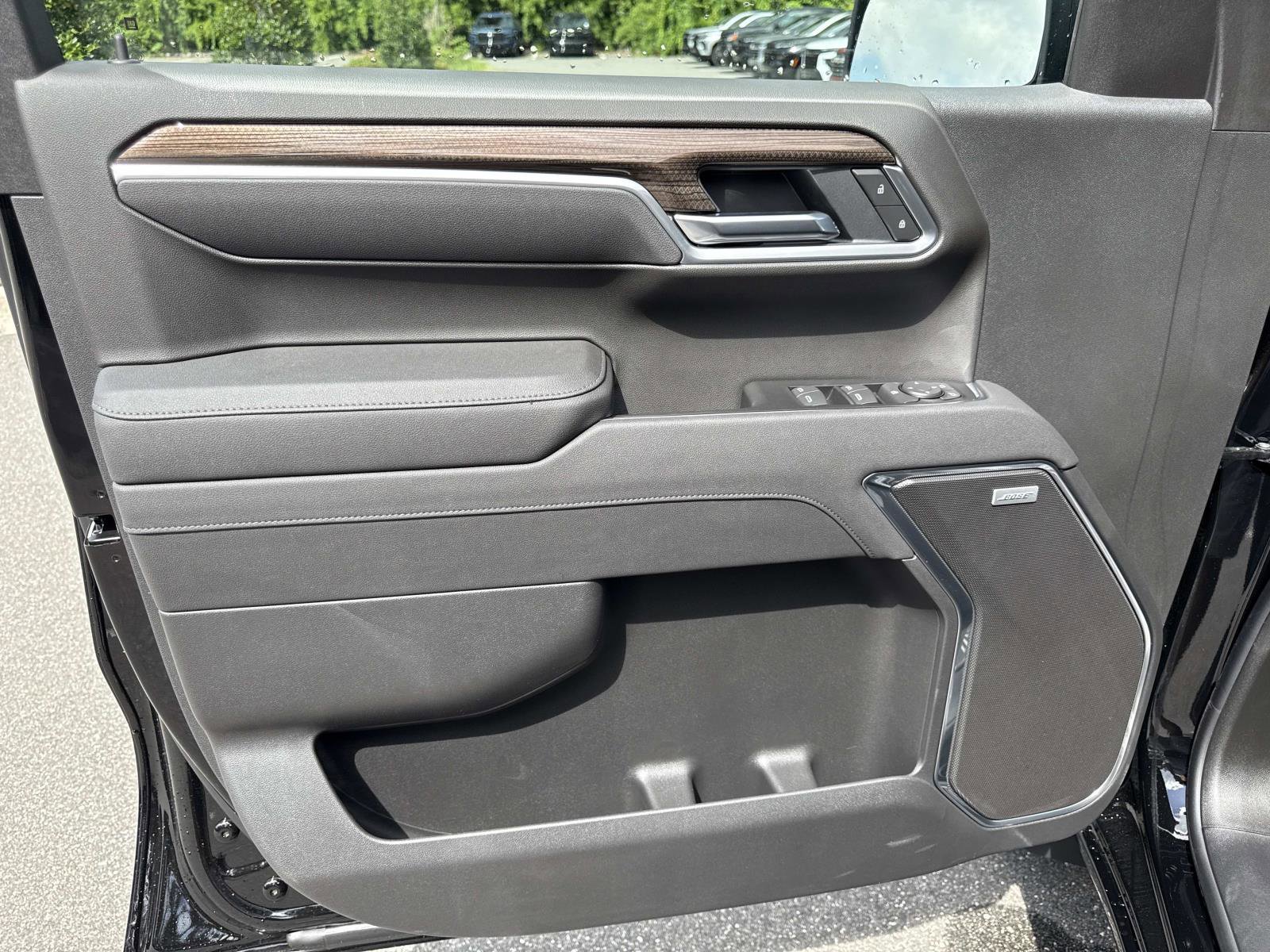 2026 Chevrolet Silverado 1500 RST photo 17