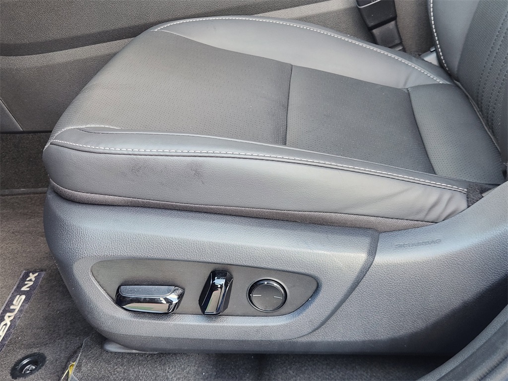 2025 Lexus NX 250 Premium photo 18
