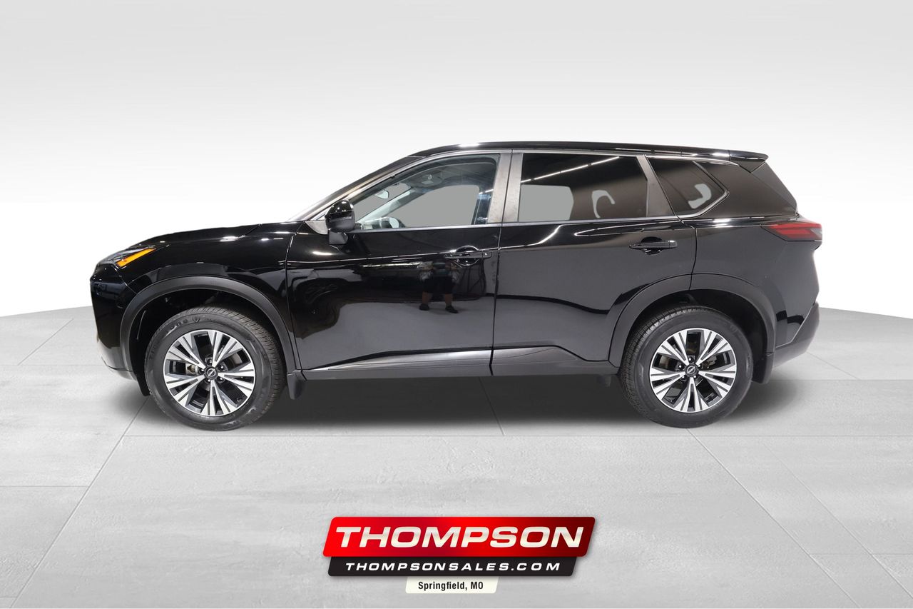 2023 Nissan Rogue SV's photo