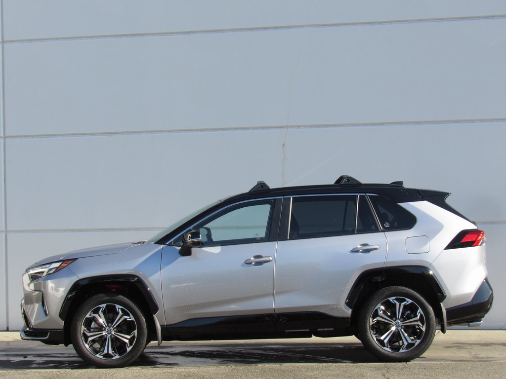 2025 Toyota RAV4 Hybrid XSE photo 4