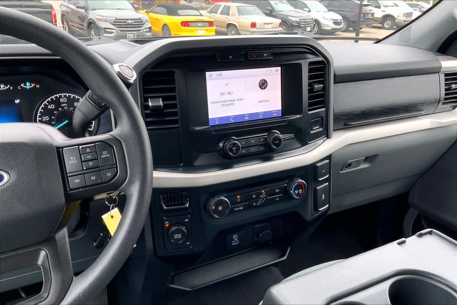 2023 Ford F-150 XLT - Photo 13