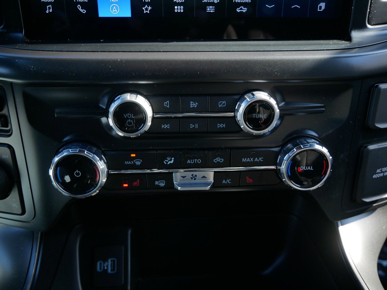2024 Ford F-150 XLT photo 17