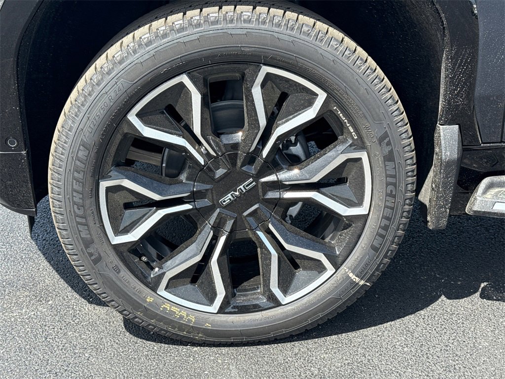 2025 Gmc Sierra EV Denali photo 11