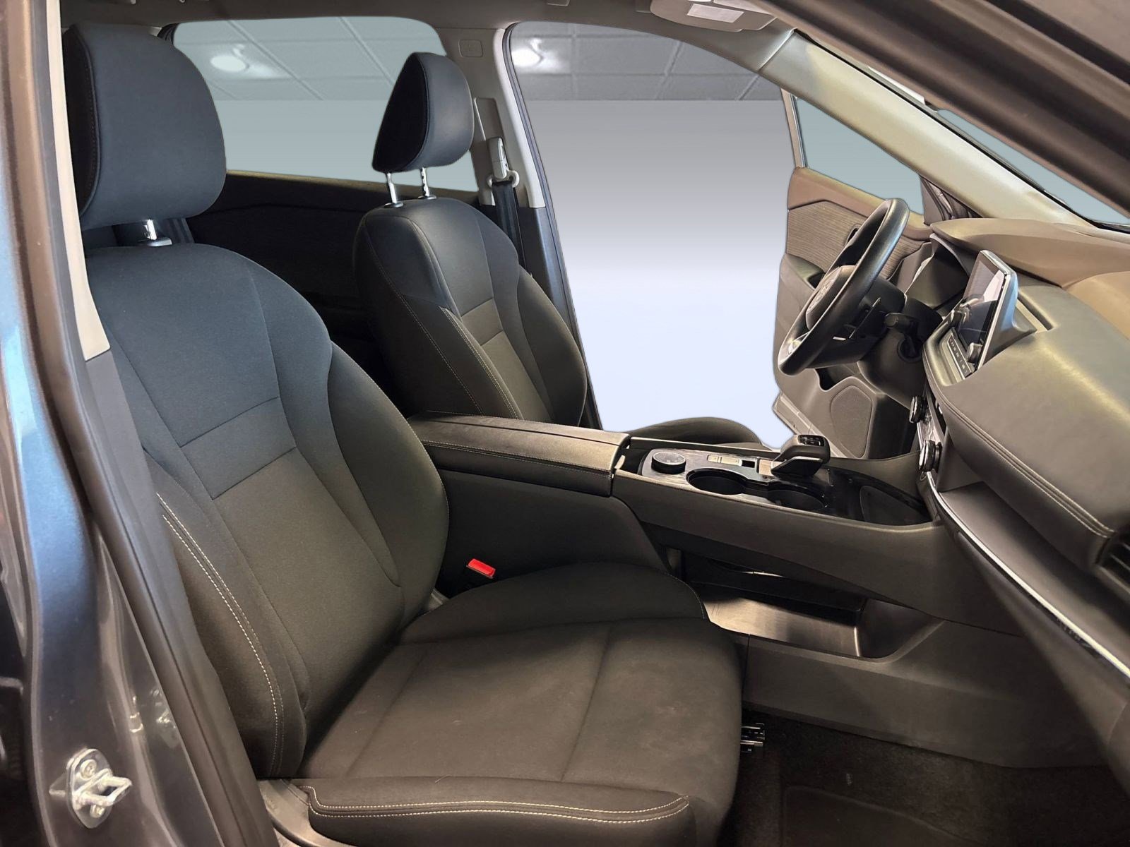 2023 Nissan Rogue S photo 36