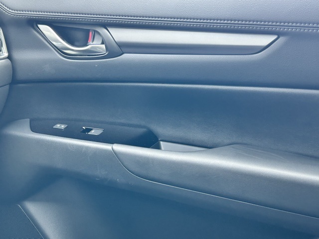 2025 Mazda CX-5 2.5 Select photo 20