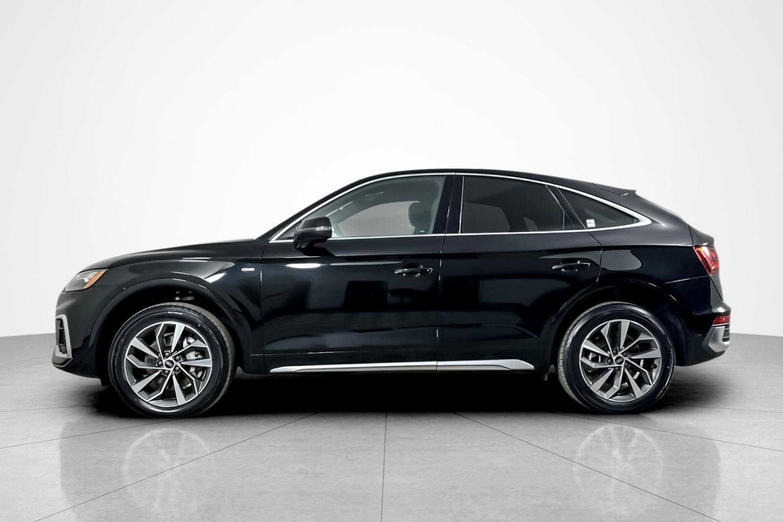 2023 Audi Q5 Sportback S line Premium Plus 45 TFSI photo 2