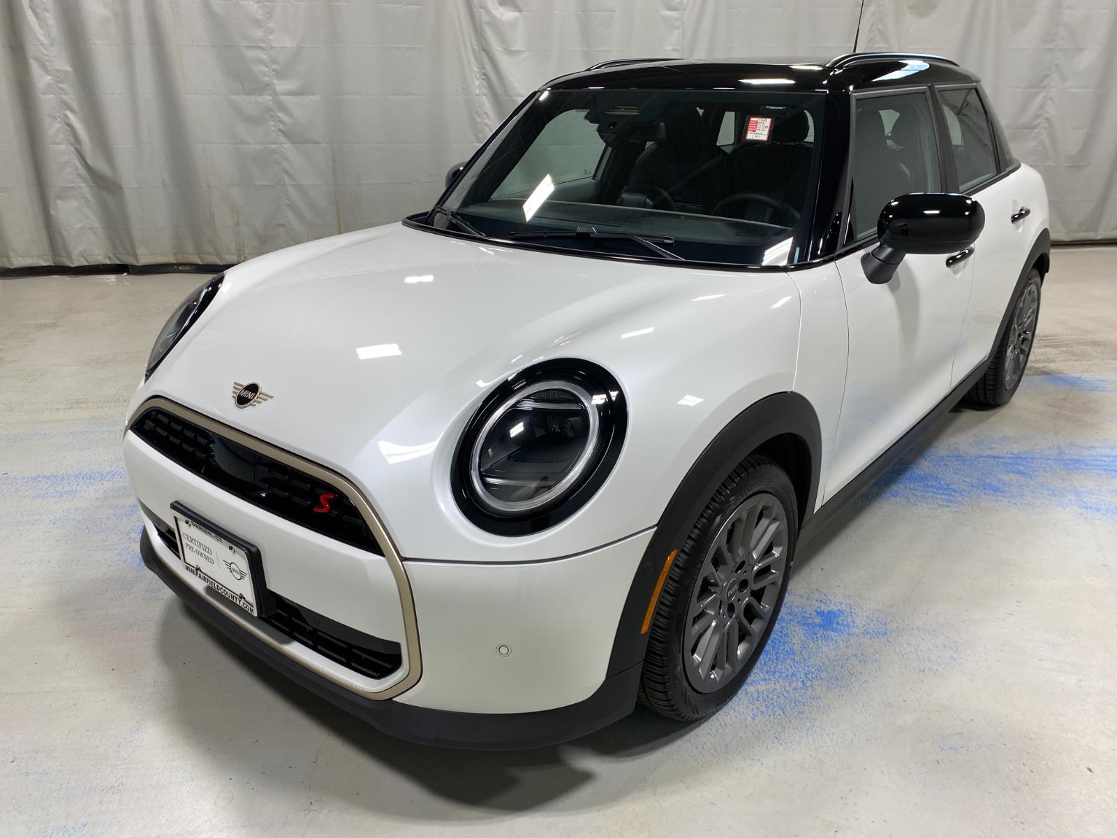 2025 MINI Hardtop 4 Door S's photo