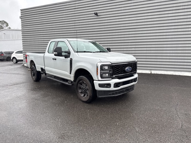 2025 Ford F-350 Base's photo