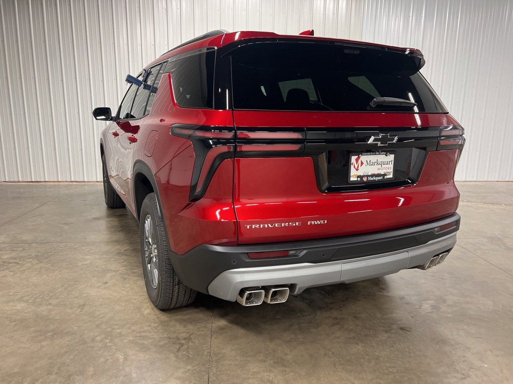 2026 Chevrolet Traverse photo 3