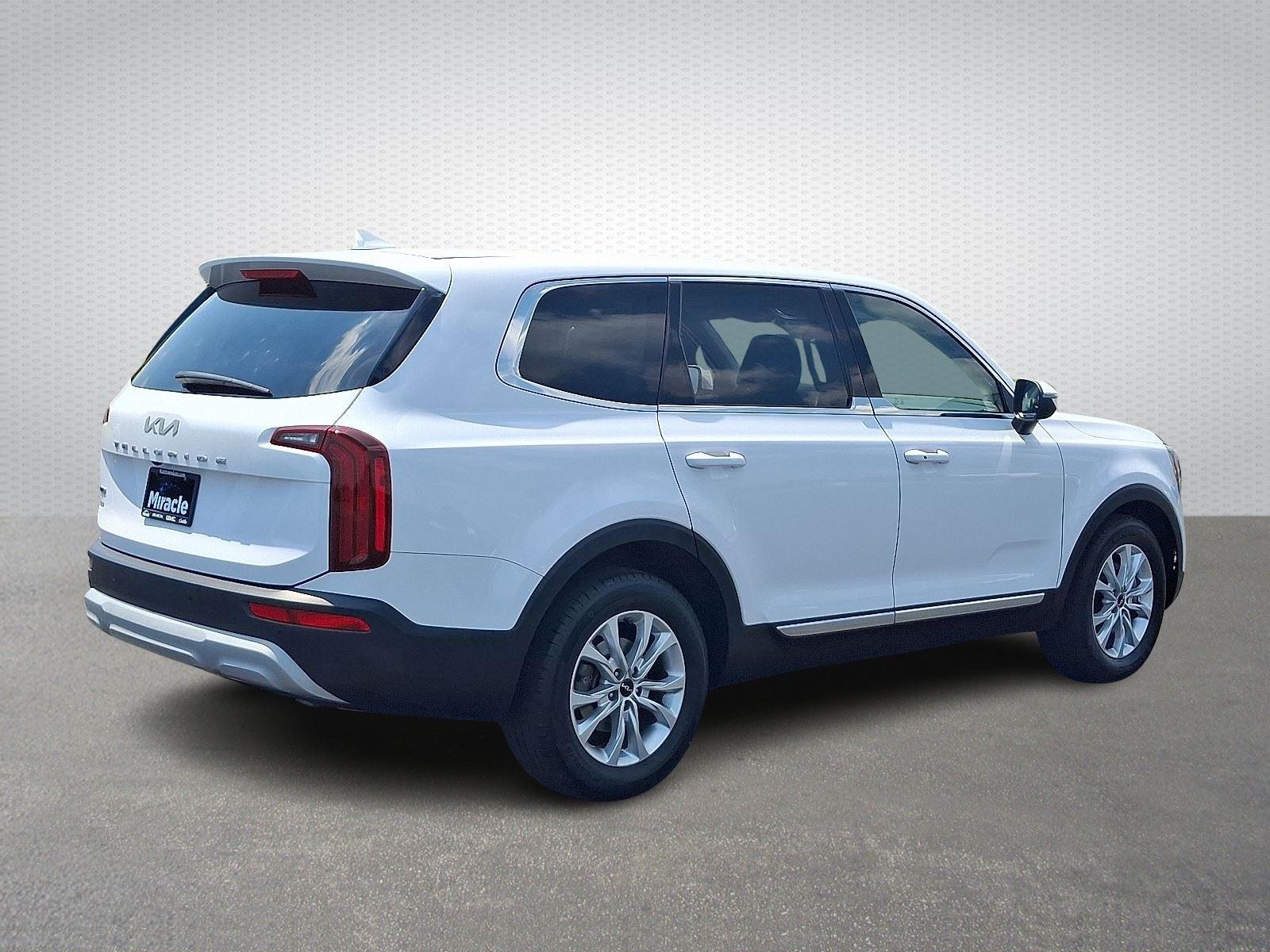 2022 Kia Telluride LX photo 6