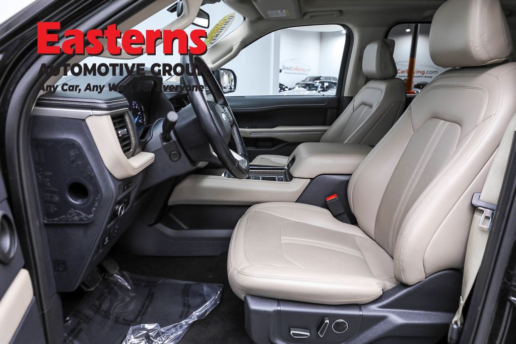 2023 Ford Expedition Limited photo 13