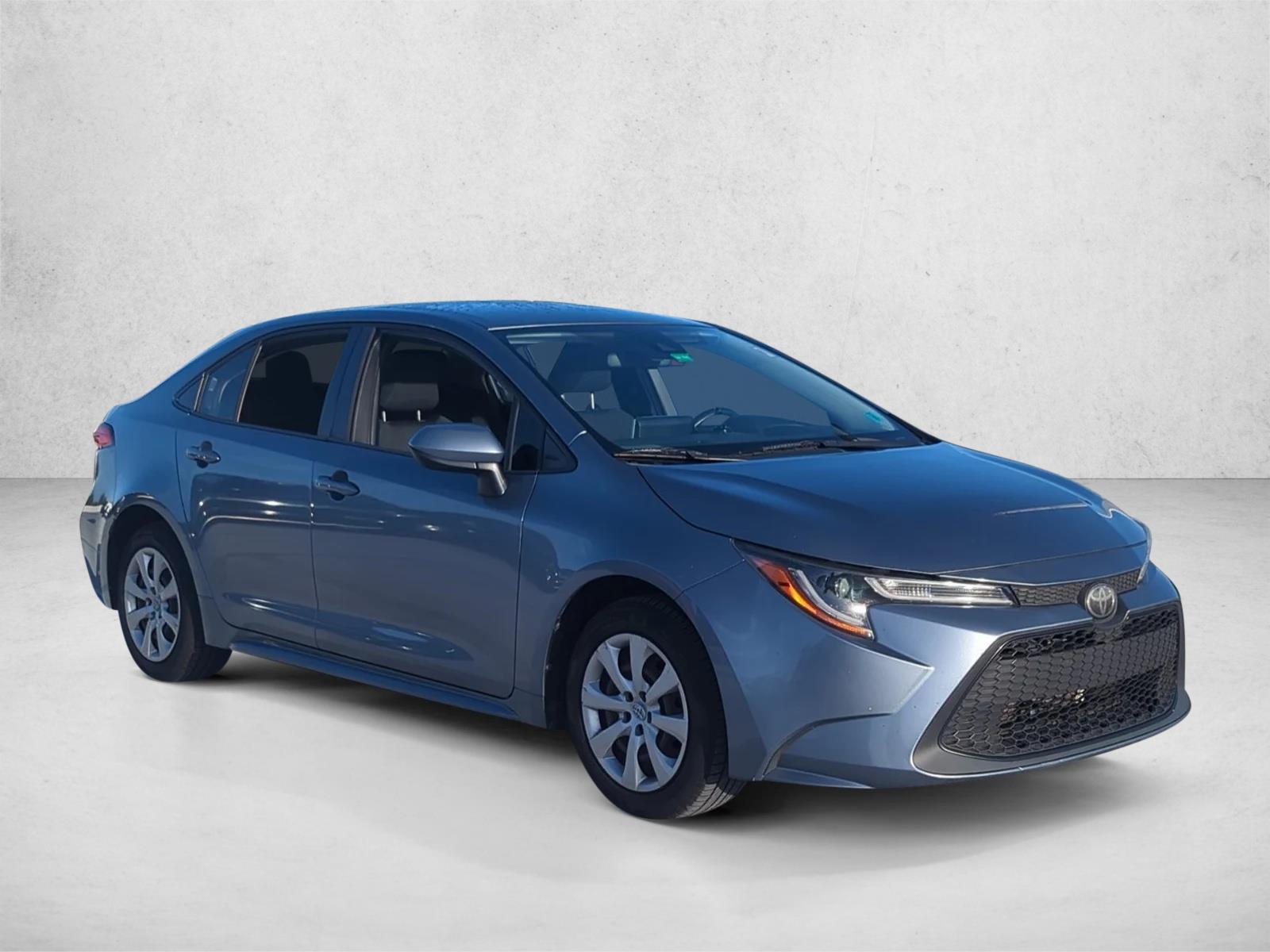 2020 Toyota Corolla LE photo 3