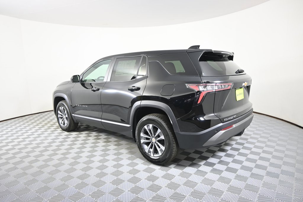 2026 Chevrolet Equinox LT photo 2