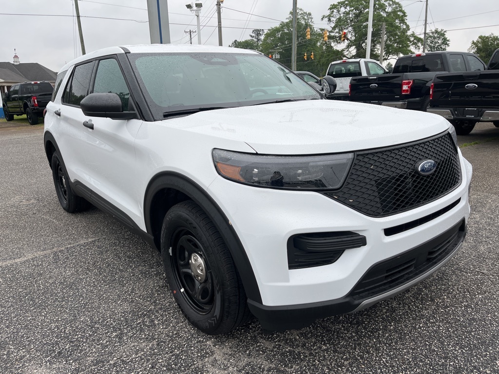 2025 Ford Explorer photo 2