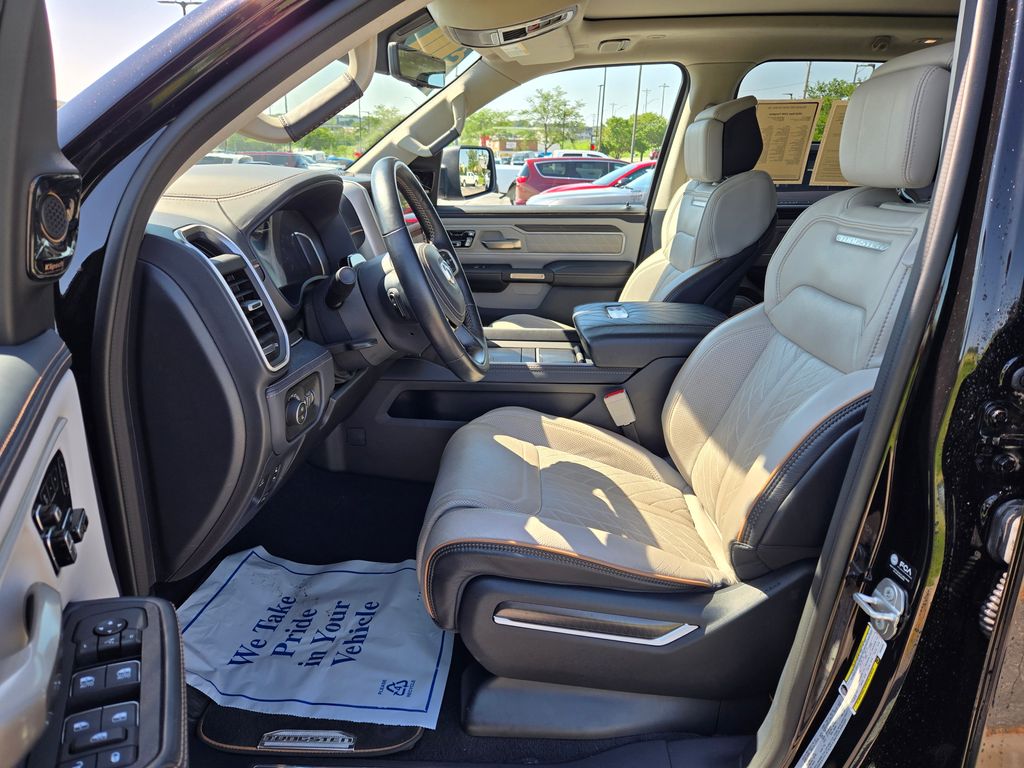 2025 Ram 1500 photo 13