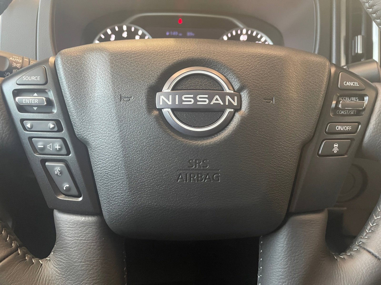 2025 Nissan Frontier SV photo 14
