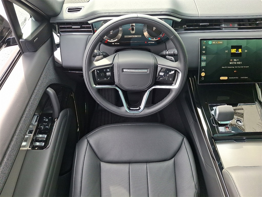 2025 Land Rover Range Rover Sport SE photo 8