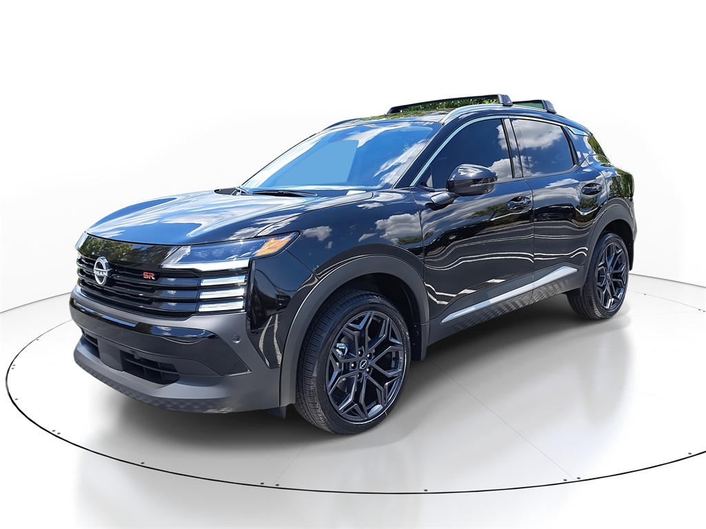 2025 Nissan Kicks SR photo 4