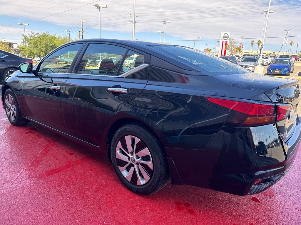 2023 Nissan Altima 2.5 S photo 13