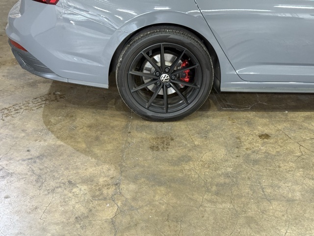 2024 Volkswagen Jetta GLI Autobahn Anniversary Edition photo 6