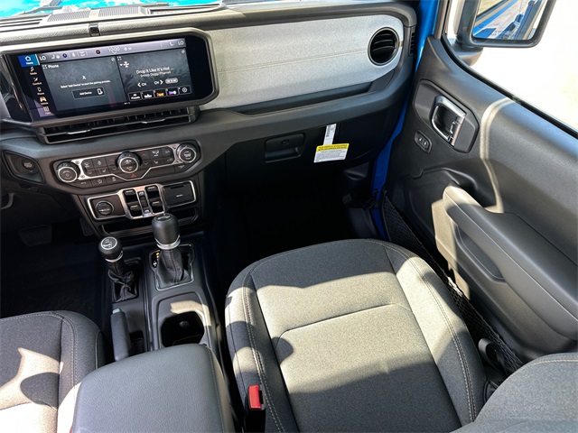 2025 Jeep Wrangler Sport S photo 15