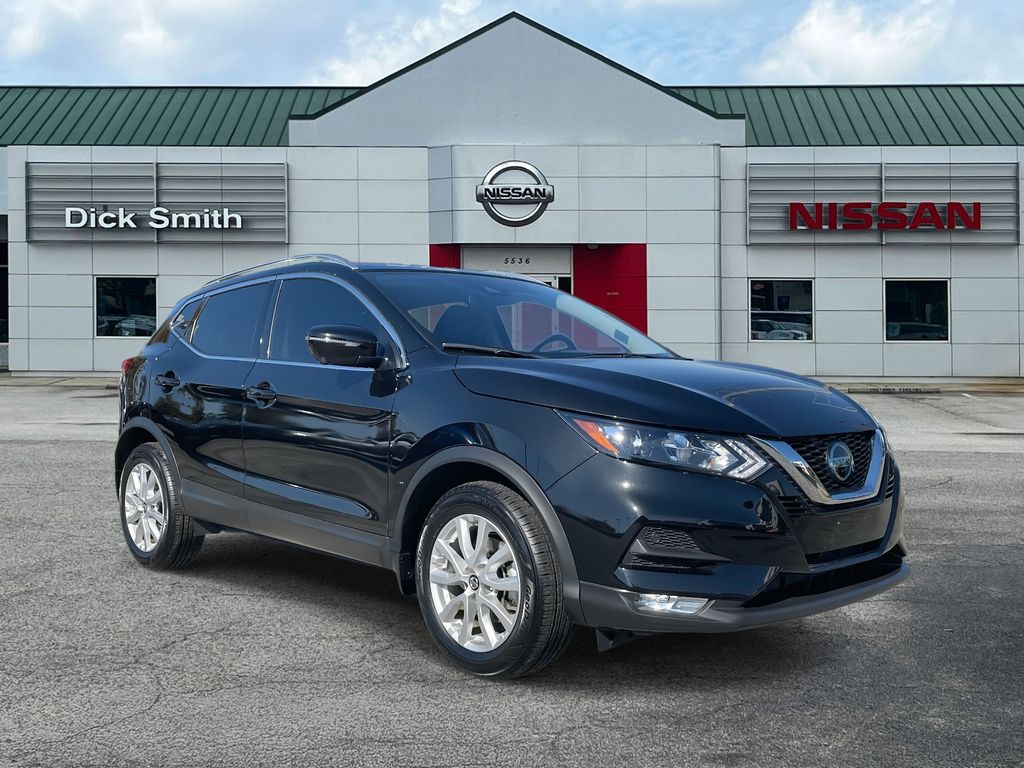 2022 Nissan Rogue Sport SV