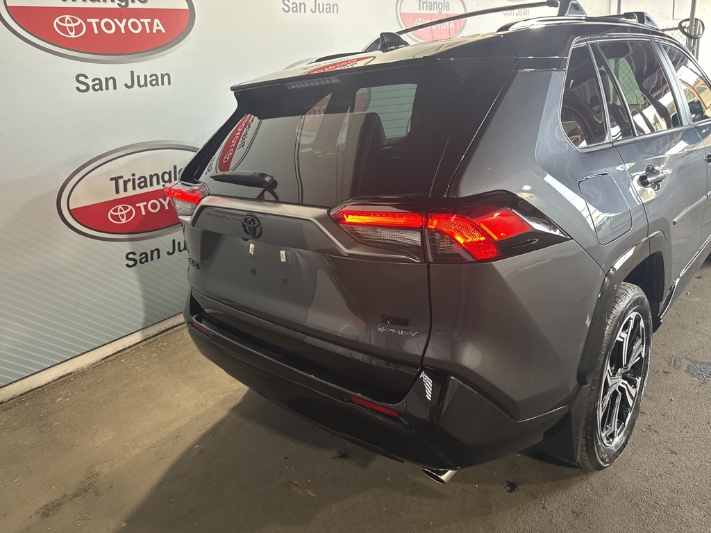 2025 Toyota RAV4 Hybrid XSE photo 17