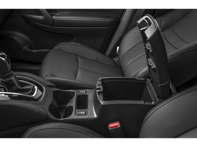 2019 Nissan Rogue SV photo 16