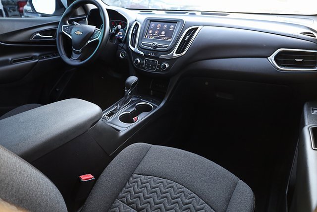 2024 Chevrolet Equinox LT photo 23